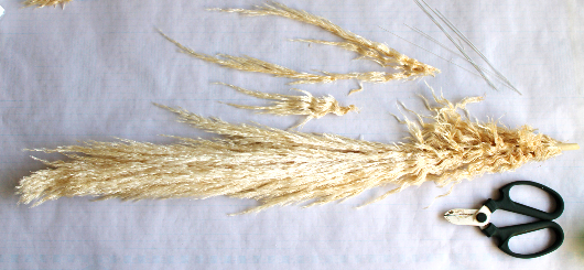 パンパスグラスで作るクリスマスツリー 2種類(作り方・材料)