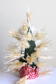 パンパスグラスで作るクリスマスツリー 2種類(作り方・材料)