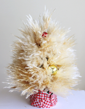 パンパスグラスで作るクリスマスツリー 2種類(作り方・材料)