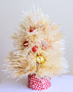 パンパスグラスで作るクリスマスツリー 2種類(作り方・材料)