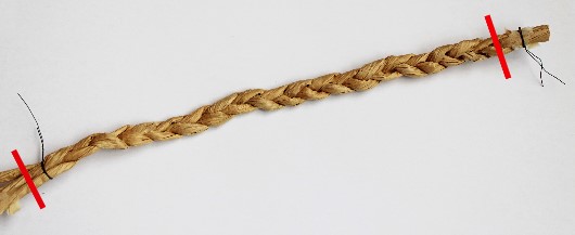 しめ縄風リースベースを紙袋の取っ手で作る