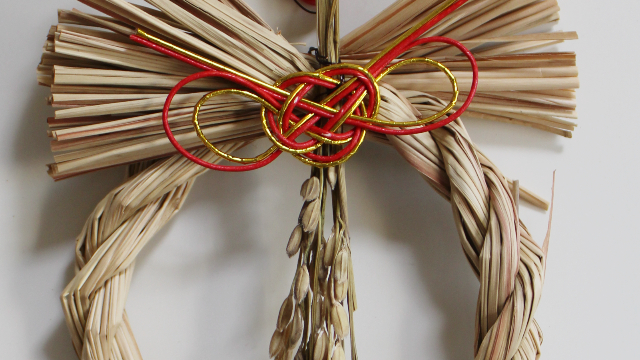 稲穂としめ縄リースベースで作る正月風飾り（作り方・材料）