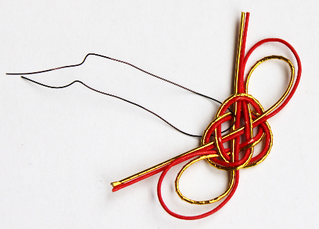 稲穂としめ縄リースベースで作る正月風飾り（作り方・材料）