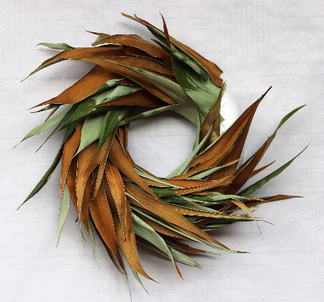 グレヴィリアゴールドのリース：ピンで固定するタイプ　作り方・材料