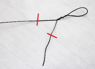 グレヴィリアゴールドのリース：ピンで固定するタイプ　作り方・材料