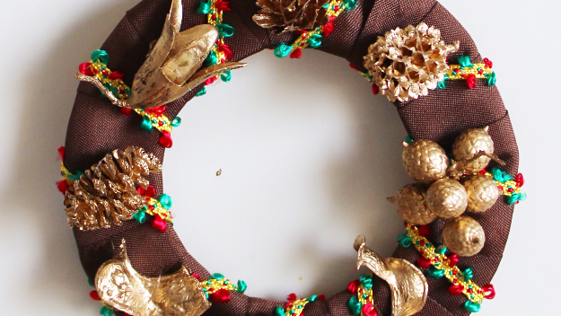 ゴールド×ブラウンのミニクリスマスリースの作り方・材料