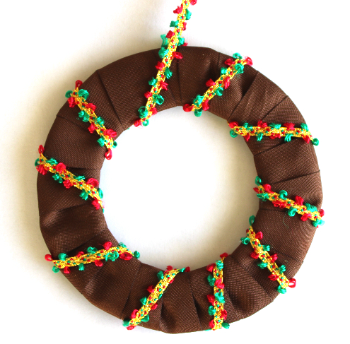 ゴールド×ブラウンのミニクリスマスリースの作り方・材料